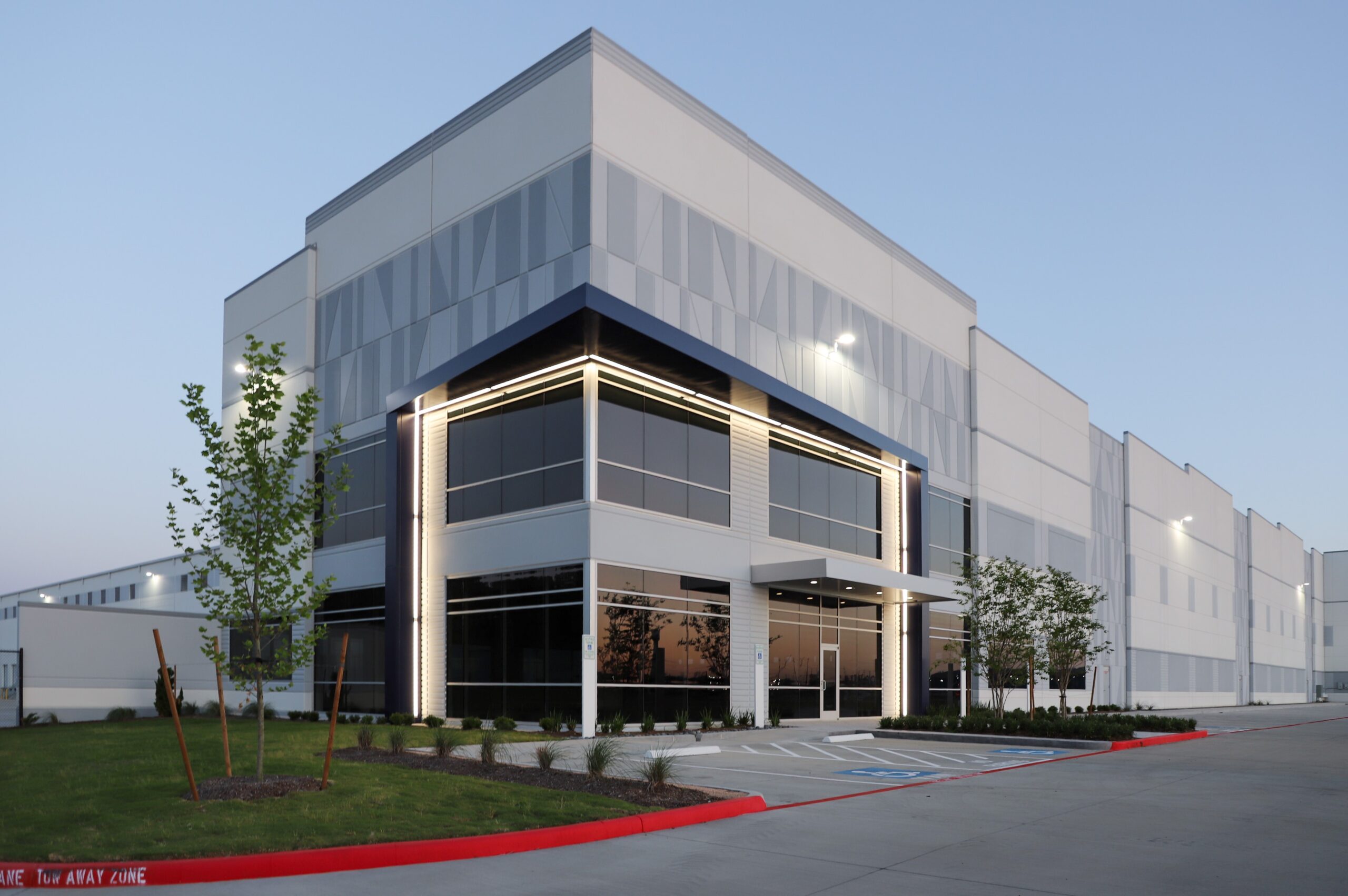 Wesco Distribution Leases Over 376,000 SF at Channelview Logistics Center