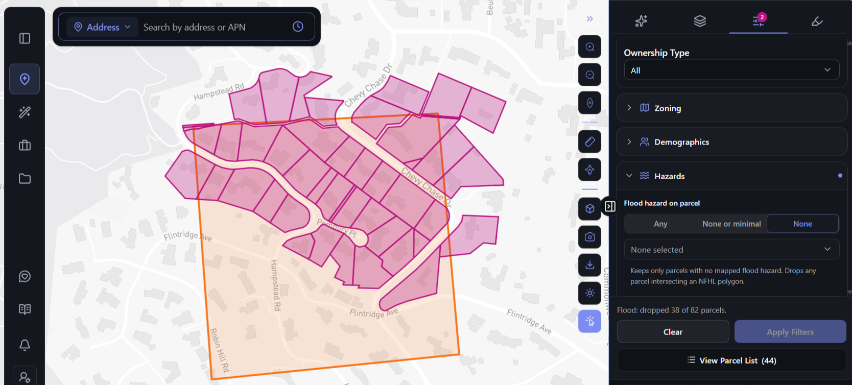 ArchiWise flood hazard filter applied to a drawn search area in La Cañada Flintridge, dropping 38 of 82 parcels and leaving 44 in the parcel list