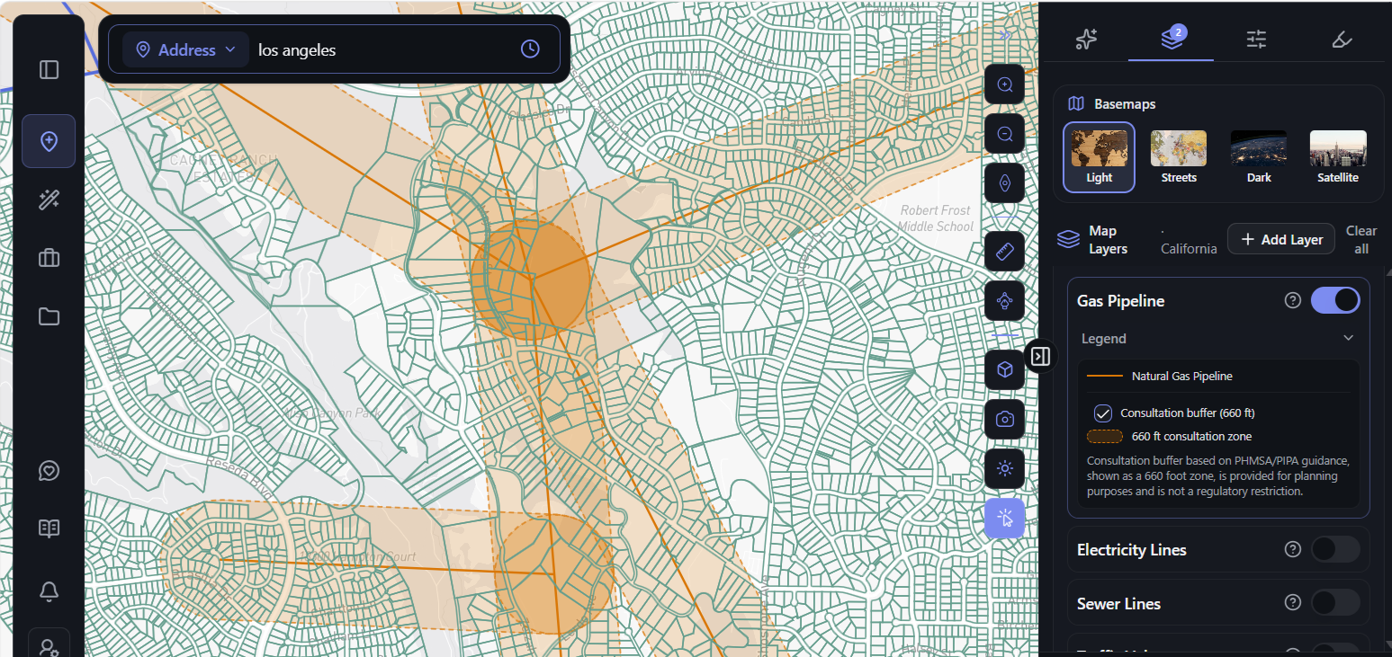 ArchiWise gas pipeline layer across a Los Angeles neighbourhood, showing transmission lines with 660-foot PHMSA consultation buffers crossing hundreds of parcels